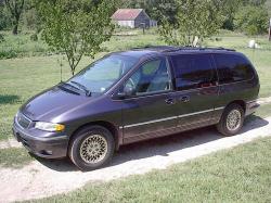 1996 Chrysler Town and Country #14