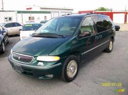 1996 Chrysler Town and Country #13
