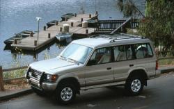 1996 Mitsubishi Montero #2