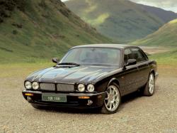 1998 Jaguar XJR #12