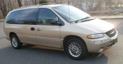 1999 Chrysler Town and Country #8