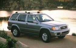 1999 Nissan Pathfinder #2