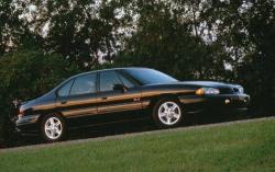1999 Pontiac Bonneville #2