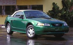2000 Ford Mustang #3