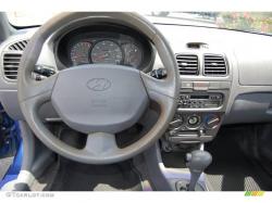 2001 Hyundai Accent #4