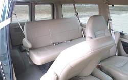 2004 Ford Econoline Wagon #3