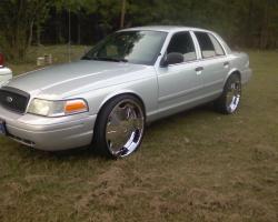 2003 Ford Crown Victoria #12