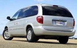 2004 Chrysler Town and Country #3