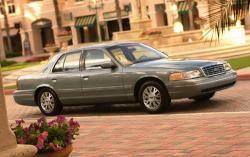 2006 Ford Crown Victoria #2