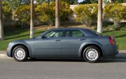 2009 Chrysler 300 #7