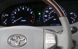 2010 Toyota Avalon #8