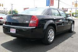 2009 Chrysler 300 #14