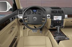 2009 Volkswagen Touareg 2