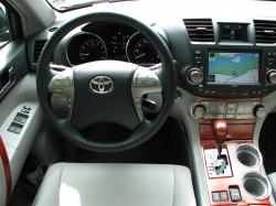 2010 Toyota Highlander #16