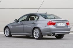 2011 BMW 3 Series #17