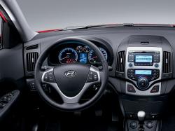 2012 Hyundai Elantra Touring #16
