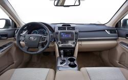 2012 Toyota Camry #8