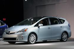 2012 Toyota Prius v #5