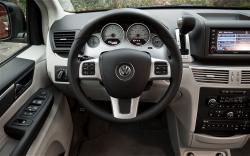 2012 Volkswagen Routan #11