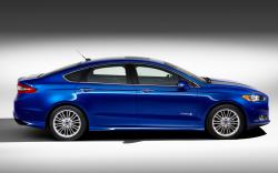 2013 Ford Fusion #17
