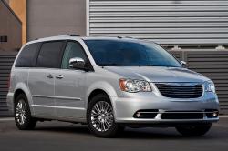 2013 Chrysler Town and Country #3