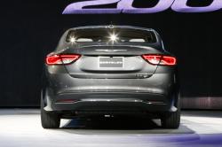 2015 Chrysler 200 #15