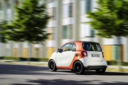 2016 smart fortwo #2