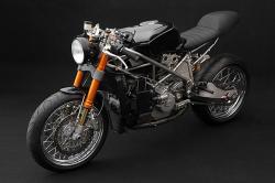 The Futuristic Design of Ducati 999