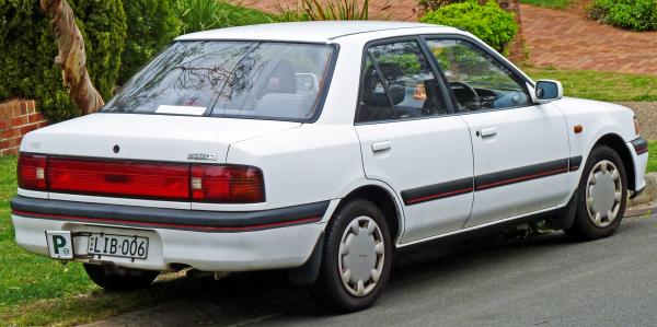 1990 Mazda 323