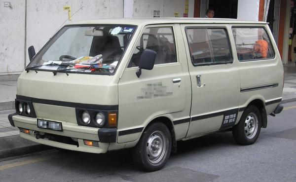 1990 Nissan Van