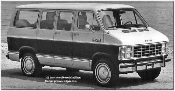 1991 Dodge Ram Wagon #1