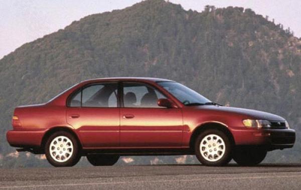 1995 Toyota Corolla #1