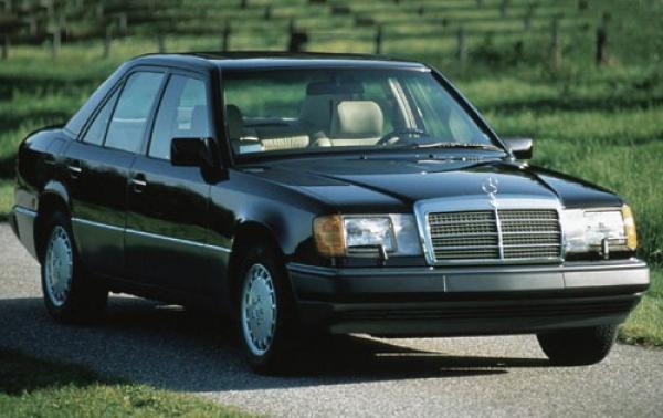 1990 Mercedes-Benz 300-Class #1