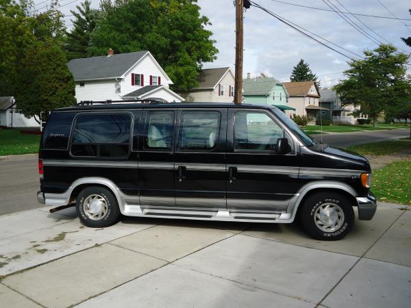 1998 Ford E-150