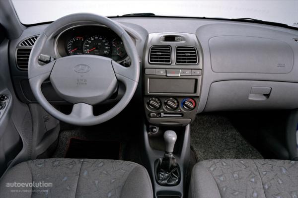 1999 Hyundai Accent