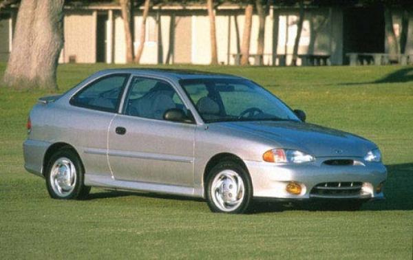 1999 Hyundai Accent #1
