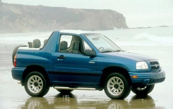 2000 Suzuki Vitara #1