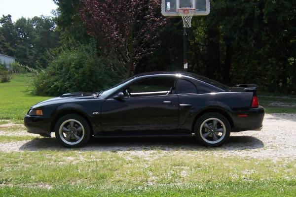 2001 Ford Mustang #1