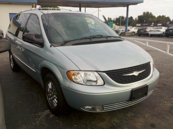 2002 Chrysler Town and Country