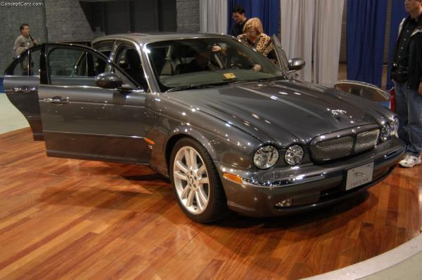 2004 Jaguar XJ-Series #1