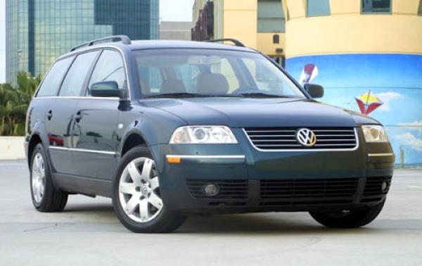 2004 Volkswagen Passat #1