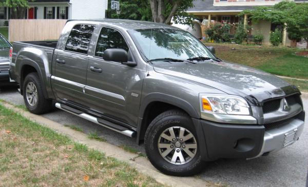 2007 Mitsubishi Raider