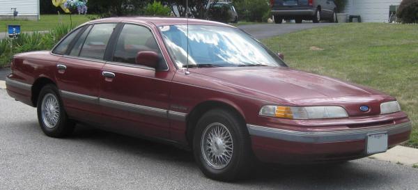 2008 Ford Crown Victoria #1