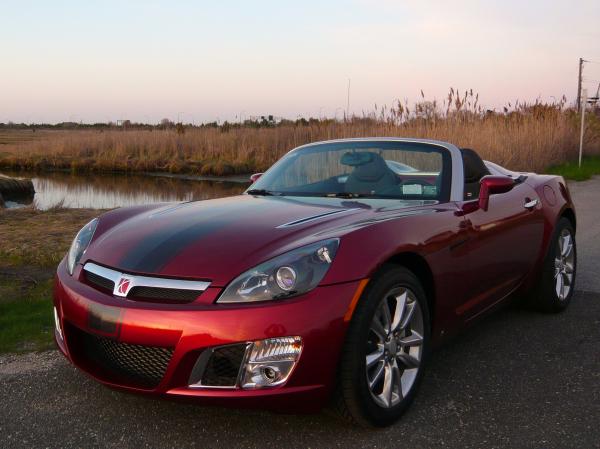 An overview of the 2009 Saturn Sky