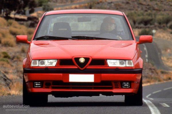 Mind-blowing stunts of Alfa Romeo 155