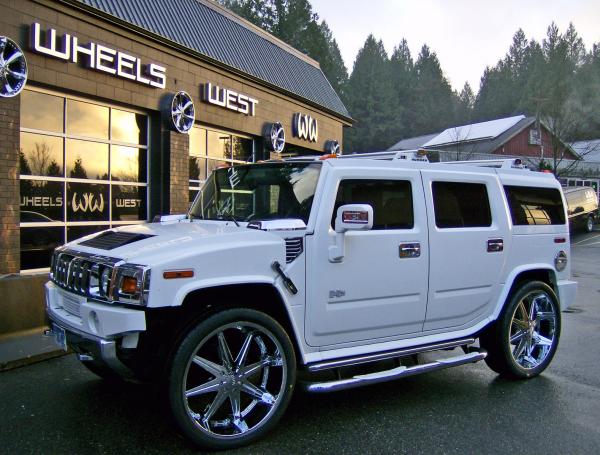 Hummer H2 is one strong truck for jumps and stunts 